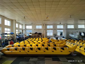 <span class=keywords><strong>WOLIN</strong></span> BSW4 5 Riders PVC 0.9MM Bateau banane gonflable Premium Équipement de sport nautique de divertissement Usage commercial Logo personnalisé Garantie 3 ans - Product Image 3