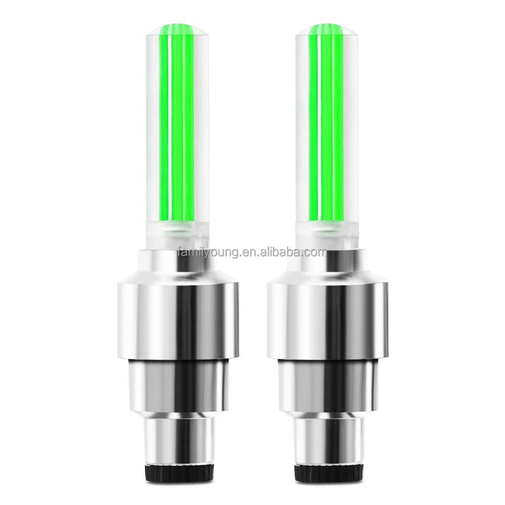 2x Tappi Copri Valvola Ruota LED in 4 colori con Batterie