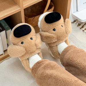 VEILISR Vente en gros de pantoufles en peluche avec logo personnalisé pour chiens chaussures d'intérieur en peluche pour animaux chaussures de maison chaudes en peluche pour femmes - Product Image 2