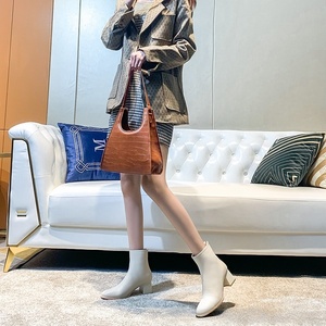 2025 New Exquisite Genuine Leather Short Boots for Women Comfortable Cow Leather Lining Pointed Zip Winter High Heels Calf - Product Image 4