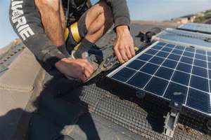 Échantillon gratuit <span class=keywords><strong>de</strong></span> filet solaire anti-feu <span class=keywords><strong>de</strong></span> forêt - 8 pouces x 100 pieds, <span class=keywords><strong>fil</strong></span> galvanisé résistant aux UV pour la protection côtière et agrivoltaïque - Product Image 5