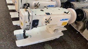 Máquina de Coser Industrial Jukis DNU-1541 de Una Sola Aguja con Alimentación Integrada, Gancho Rotatorio de Doble Capacidad y Base Plana - Product Image 3