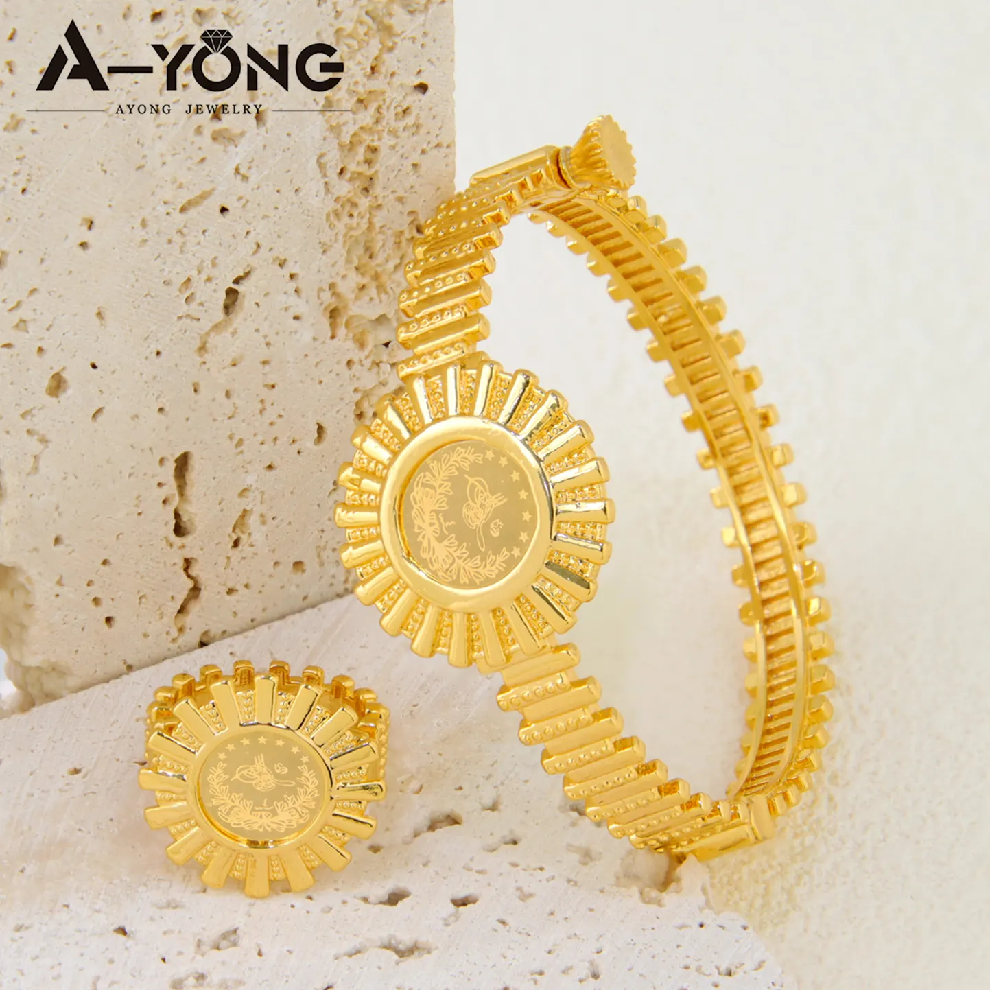 Ayong Schmuck-Set Mode Dubai 18K Gold vergoldetes Armband und Ring wasserdicht kein Verblassendes Schmuck-Set Großhandel