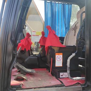 รถขุดมือสอง SANY SY135C รถขุด 13 ตัน อุปกรณ์ก่อสร้างขนาดกลาง ยี่ห้อจีน SANY รถขุด 135 ตัน ขาย - Product Image 4