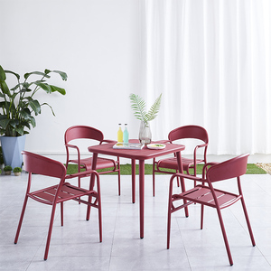 Mesa <span class=keywords><strong>de</strong></span> centro cuadrada <span class=keywords><strong>de</strong></span> aluminio <span class=keywords><strong>para</strong></span> <span class=keywords><strong>terraza</strong></span> moderna <span class=keywords><strong>de</strong></span> 5 piezas <span class=keywords><strong>y</strong></span> silla apilable juego <span class=keywords><strong>de</strong></span> comedor <span class=keywords><strong>de</strong></span> jardín <span class=keywords><strong>para</strong></span> <span class=keywords><strong>restaurante</strong></span> al aire libre - Product Image 6