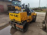 Rouleau compacteur à simple tambour d'occasion SAKAI TW330 de 3 tonnes, d'origine japonaise, mini compacteur, rouleau compacteur à vibrations de petite taille SAKAI d'occasion à vendre
