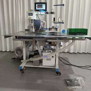 Machine automatique de pose de poches, avec système d'aspiration, programmable pour vêtements de travail et denim - Product Image 6