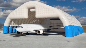 Hangar Gonflable pour Avions, Tente de Stockage Étanche et Coupe-Vent avec Pompe à Air Électrique, Abri Portable et Durable - Product Image 3