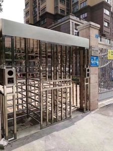 Tourniquet tournant à double voie pleine hauteur en acier inoxydable 304 Tourniquets de gare pour un accès sécurisé - Product Image 2