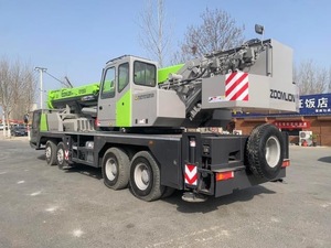 Grue sur camion Zoomlion ZTC500H d'occasion de 50 tonnes, de qualité supérieure, avec dispositif de levage hydraulique à fonctionnement stable et flèche - Product Image 4