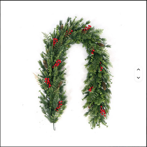 Guirlandes et couronnes de Noël en rotin synthétique pour la décoration de la maison pendant les fêtes - Product Image 2