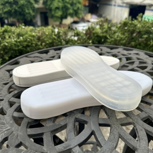 Usine Faire Prix Basket <span class=keywords><strong>Semelle</strong></span> En Caoutchouc Conception <span class=keywords><strong>Transparente</strong></span> Semelles Doux Et Confortable Casual Board Chaussures <span class=keywords><strong>Semelle</strong></span> Extérieure Chaussures Plates Semelles - Product Image 6