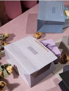 Sacs en papier personnalisés de petite et grande taille, sacs d'emballage en carton blanc de luxe, vente en gros - Product Image 2