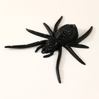 T1484 2024 idée créative Halloween accessoire décoratif araignée tour jouet Simulation plastique araignée LED jouets