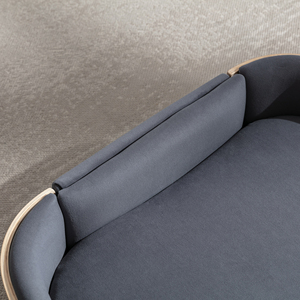 Cama Elevada Moderna para Perros y Gatos Estilo Escandinavo, Patas de Madera Maciza, Respaldo de Madera Curvada, Cojín de Terciopelo, Funda Extraíble y Lavable, Embalaje en Cartón - Product Image 4