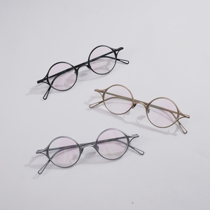 Gafas redondas ultraligeras de titanio puro, montura de gafas graduadas ópticas de estilo vintage para uso diario en negocios, venta al por mayor - Product Image 2