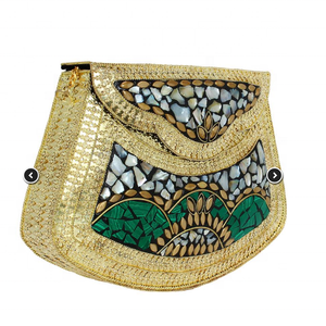 กระเป๋าคลัทช์ทำมือสไตล์วินเทจสำหรับผู้หญิงกระเป๋าสตางค์แบบสั้นพร้อมโซ่และสายคล้องตกแต่ง - Product Image 1