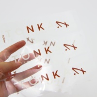 Autocollants imperméables de luxe, autocollants transparents en BOPP, étiquettes souples en feuille, forme et taille personnalisées, étiquettes transparentes durables pour l'emballage