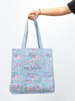 Sac fourre-tout pour femme conçu avec une pensée fonctionnelle, offrant un espace fiable pour les besoins quotidiens tout en restant simple et élégant