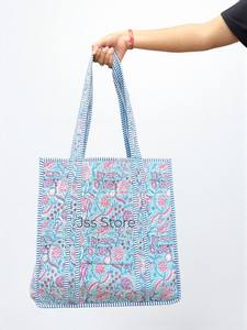 Bolso Tote para Mujer Diseñado con Funcionalidad en Mente, Ofrece un Espacio Confiable para las Necesidades Diarias Mientras Mantiene un Estilo Simple y Elegante - Product Image 5