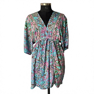 Robe mi-longue DHATI à imprimé floral bohème, col en V, manches trois quarts, coupe ample, taille élastique, 100% soie chiffon, décontractée pour l'été - Product Image 1