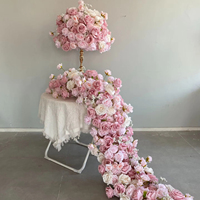 Rangées de fleurs artificielles en soie rose romantique pour la décoration de la scène de mariage, la décoration de la cérémonie de proposition de mariage de Noël