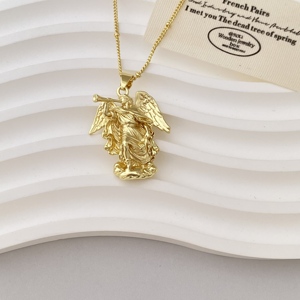 Pendentif de collier religieux <span class=keywords><strong>ange</strong></span> ailé de <span class=keywords><strong>l</strong></span>'archange <span class=keywords><strong>Gabriel</strong></span> plaqué or 18 carats pour hommes et femmes - Product Image 6