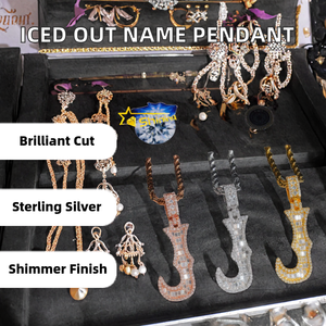 Pendentif Lettre Initiale Unisexe en Argent Sterling 925 Plaqué Rhodium avec Moissanite Sertie Griffe, Style Hip Hop Cursive - Product Image 2