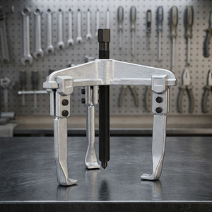 Extracteur d'engrenages FERVI 3-Griff, 1,55 kg max, 120 mm, pour une extraction facile des fixations, outil durable et polyvalent - Product Image 2