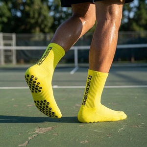 Maillot de pickleball personnalisé avec logo <span class=keywords><strong>pour</strong></span> hommes, chaussettes antidérapantes à grip renforcé, chaussettes de sport épaisses en tissu éponge - Product Image 2