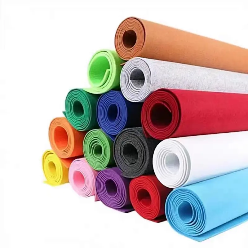 Màu sắc mềm mại vải không dệt cảm thấy 1-5mm vải cuộn 100% tái chế vật nuôi Polyester kim đấm cảm thấy cho xe