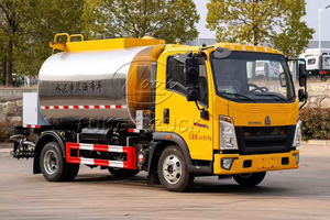 HOWO 5M3 Emulsified Bitumen Sprayer Truck Constant Temperature Asphalt Distributor For Cold Mix Pavement Projects - Product Image 6