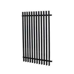 Clôture de <span class=keywords><strong>jardin</strong></span> à lames verticales en aluminium <span class=keywords><strong>composite</strong></span>, design moderne populaire, revêtement noir en poudre - Product Image 2