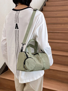Nuova <span class=keywords><strong>Borsa</strong></span> Cilindrica Minimalista per Donne, Alla Moda e Versatile, <span class=keywords><strong>Sportiva</strong></span> e Casual, <span class=keywords><strong>Borsa</strong></span> a Tracolla Portatile di Grande Capacità - Product Image 5