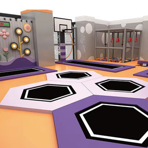 Business Adventure Park Custom Rope Course equipo <span class=keywords><strong>de</strong></span> parque infantil interior con trampolín e instalaciones <span class=keywords><strong>de</strong></span> escalada - Product Image 1