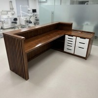 [Muxi] Nouveau bureau de réception LED en bois E1 de 18 mm, de style chinois haut de gamme, à niveaux, en forme de L, cannelé, pour clinique médicale et centre dentaire