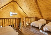 Maison moderne de luxe en bois naturel au design écologique Grandes maisons avec cabine Toit triangulaire Maison préfabriquée pour vivre