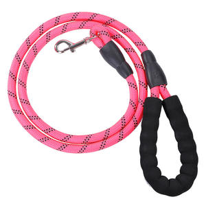 Característica acolchada, patrón sólido lavable, diseño reflectante a prueba de explosiones, cuerda de tracción para caminar para perros de nailon, correa para perros - Product Image 1