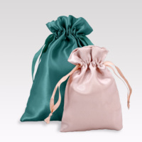Pochette en satin personnalisée, sac anti-poussière, sous-vêtements, cordon de serrage, rangement, emballage de perruque, sac en satin de soie avec logo pour bijoux