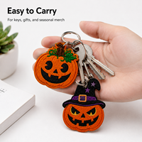 Llaveros Personalizados de Calabaza de Halloween Bordados, Llaveros de Tela Personalizados para Bolsos y Mochilas, Proveedor de Artículos Promocionales