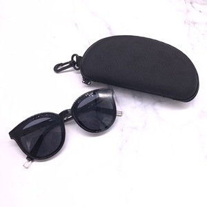 Estuche para gafas de sol Xinpeng EVA 071, pequeño y portátil, con cremallera y gancho de mosquetón para viajes y uso al aire libre. - Product Image 4