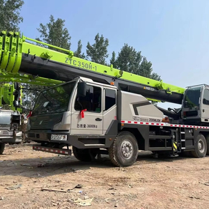 Well-Kept Zoomlion ZTC500T 50Ton Mobile <b>Crane</b>, Reliable Hoisting & Genuine Weichai Engine for Construction Work - Product Image 1