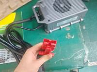 Chargeur de batterie au lithium de vente directe d'usine IP 67 96V 12A 84V 10A 72V 30A 48V 30A véhicule électrique
