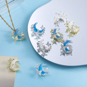 Pendentif en alliage Butterfly Moon, demi-lune 16.5x18mm, accessoires de bijoux DIY pour la fabrication de colliers, bracelets et boucles d'oreilles - Product Image 1