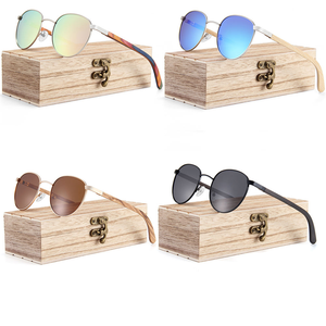 Lunettes de soleil polarisées en bois pour hommes et femmes, avec logo personnalisé imprimé au laser, monture ronde, vente en gros OEM Chine - Product Image 4