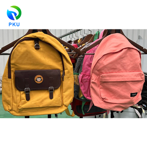 Sacs Scolaires d'Occasion de Haute Qualité, Vente en Gros d'Usine, Modèles Mixtes Hommes et Femmes, en Bon État - Product Image 4