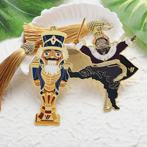 2025 New Bookmark Kim Loại Kẽm Hợp Kim Mạ Vàng Men Bookmark Tùy Chỉnh Thiết Kế <span class=keywords><strong>3D</strong></span> Phim Hoạt Hình Nhân Vật Dễ Thương Bookmark Với Tua - Product Image 5