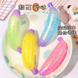 Juguete Antiestrés Personalizado de Plátano de Subida Lenta, Bola de Juguete de Frutas para Niñas y Niños de 2 a 13 Años - Product Image 2