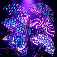 Éventail pliable en bambou lumineux imprimé UV, grand format, avec impression personnalisée pour festivals de rave, clubs EDM, fêtes Pride et Drag Queen