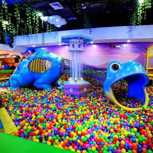Tunnel d'escalade dinosaure en fibre de verre - Équipement de jeu coloré et imperméable pour enfants, pour usage intérieur/extérieur, avec garantie de 2 ans - Product Image 1